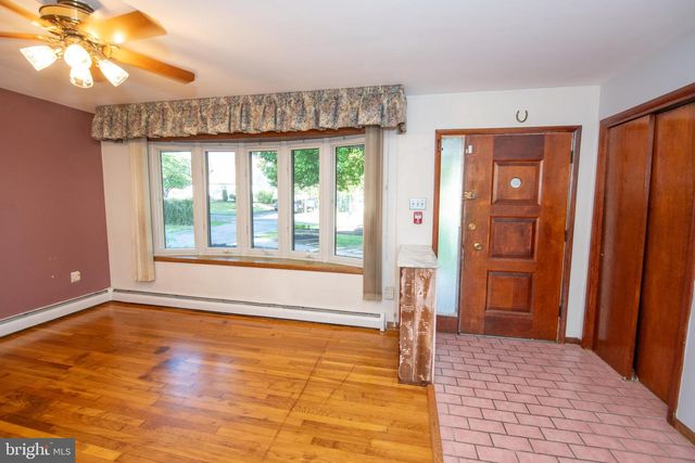 519 PARKVALE AVE, Langhorne, PA 19047