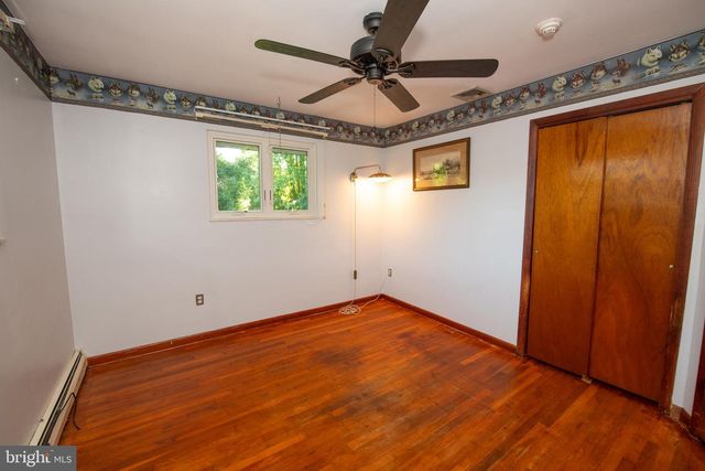 519 PARKVALE AVE, Langhorne, PA 19047