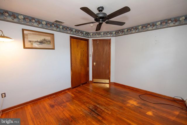519 PARKVALE AVE, Langhorne, PA 19047