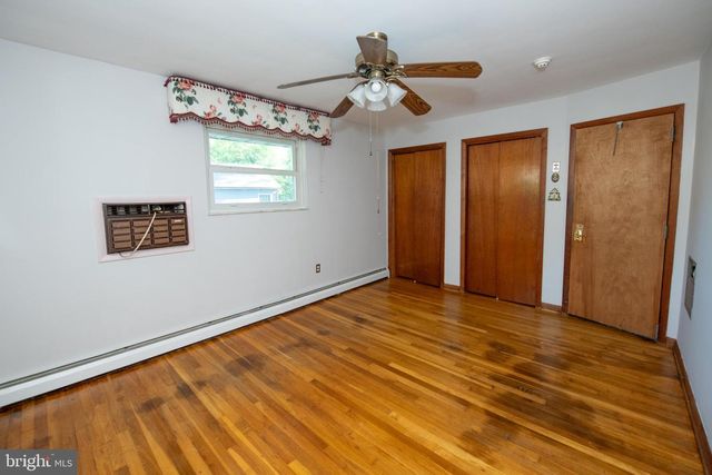 519 PARKVALE AVE, Langhorne, PA 19047