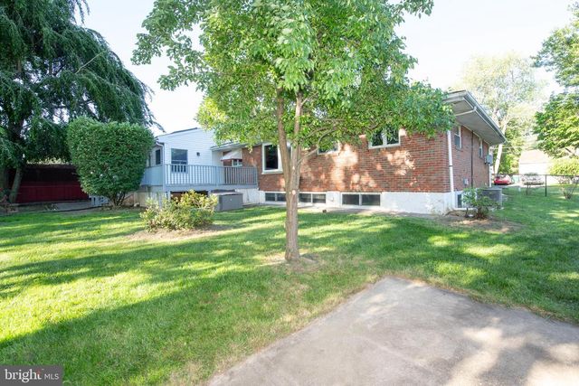 519 PARKVALE AVE, Langhorne, PA 19047