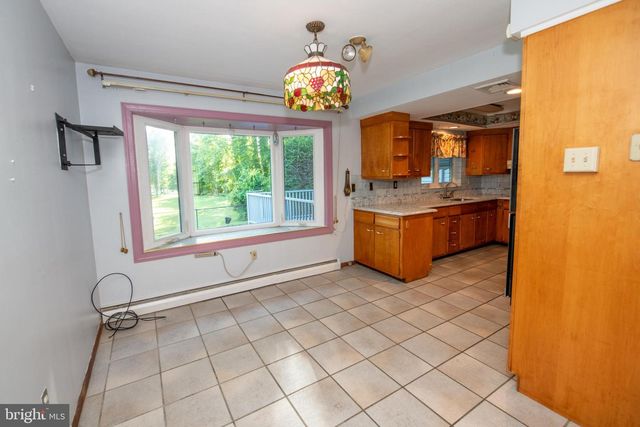 519 PARKVALE AVE, Langhorne, PA 19047