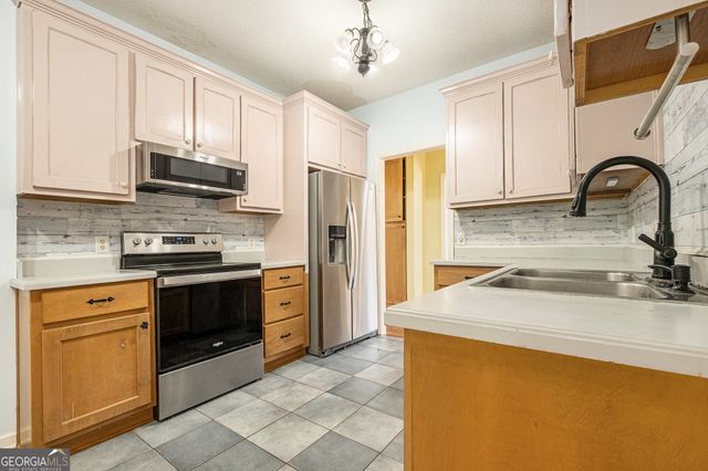 7929 Pea Ridge Road, Lula, GA 30554