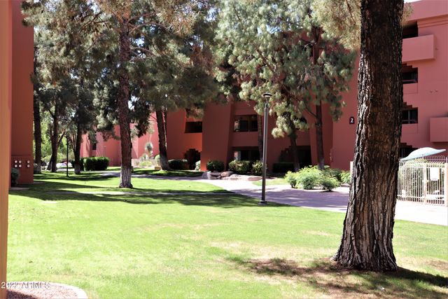 12212 N PARADISE VILLAGE Parkway S 137, Phoenix, AZ 85032