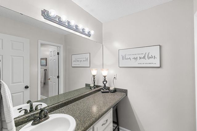 121 Greenview Circle, Dothan, AL 36301