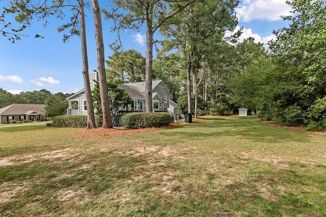 121 Greenview Circle, Dothan, AL 36301