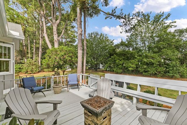 121 Greenview Circle, Dothan, AL 36301