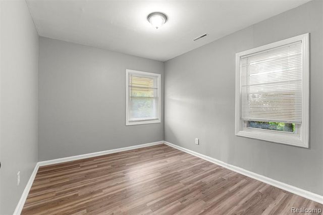 5228 Fletcher Street, Wayne, MI 48184