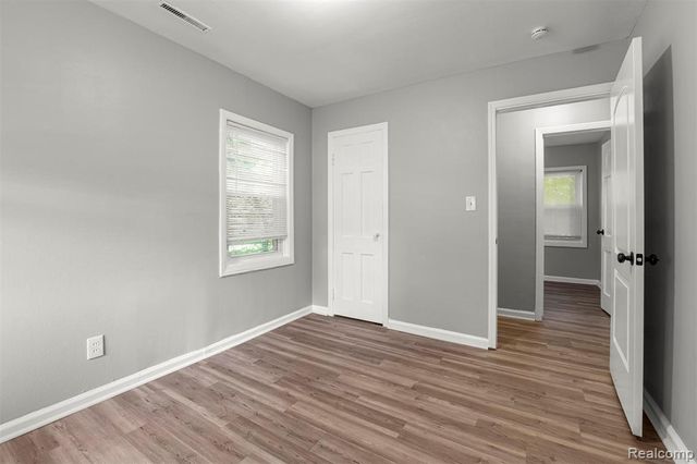 5228 Fletcher Street, Wayne, MI 48184