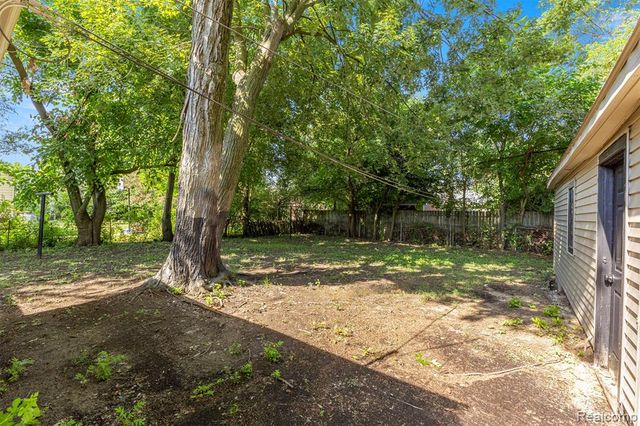 5228 Fletcher Street, Wayne, MI 48184