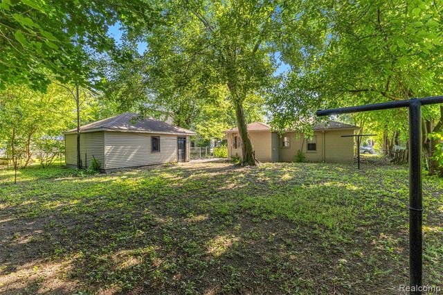 5228 Fletcher Street, Wayne, MI 48184