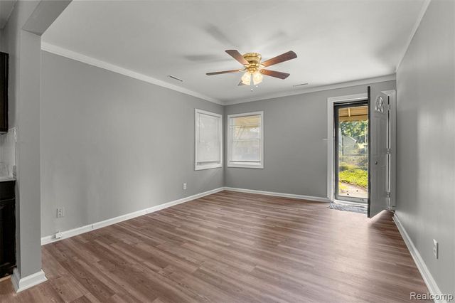 5228 Fletcher Street, Wayne, MI 48184