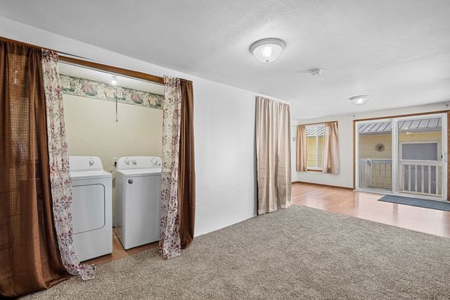 400 Center Avenue S, Mitchellville, IA 50169