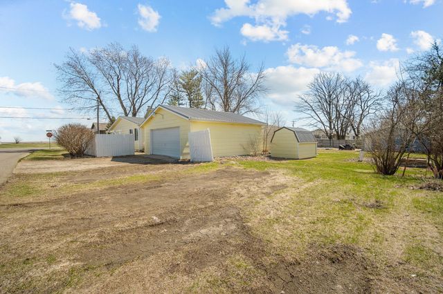 400 Center Avenue S, Mitchellville, IA 50169
