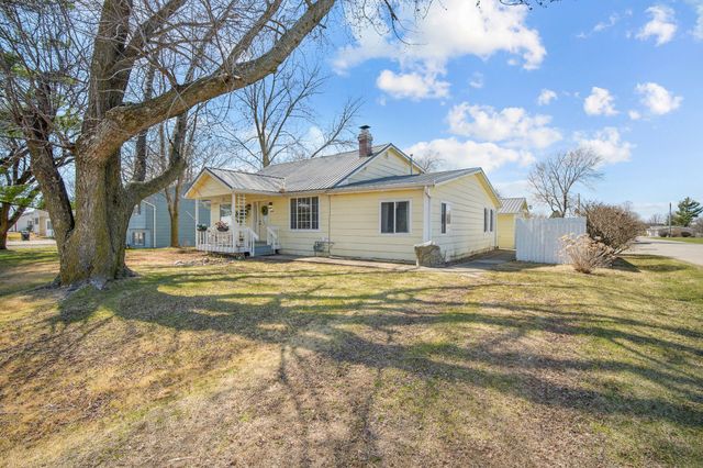 400 Center Avenue S, Mitchellville, IA 50169