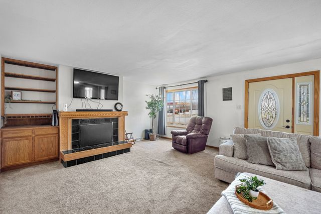 400 Center Avenue S, Mitchellville, IA 50169