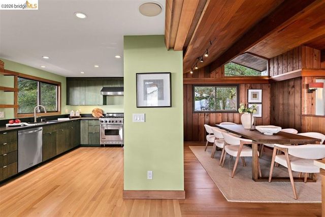 402 Vermont Avenue, Berkeley, CA 94707