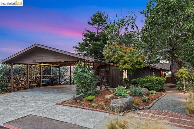 402 Vermont Avenue, Berkeley, CA 94707