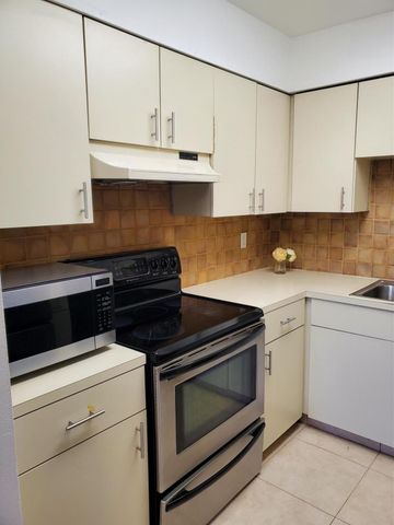 2445 SW 22nd Avenue 1020, Delray Beach, FL 33445