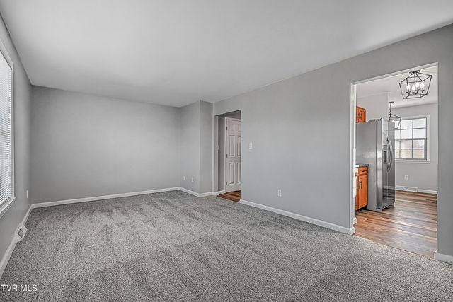 23342-40 Young Drive, Bristol, VA 24202