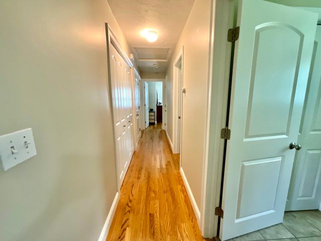 10 Burnap Rd, Sutton, MA 01590