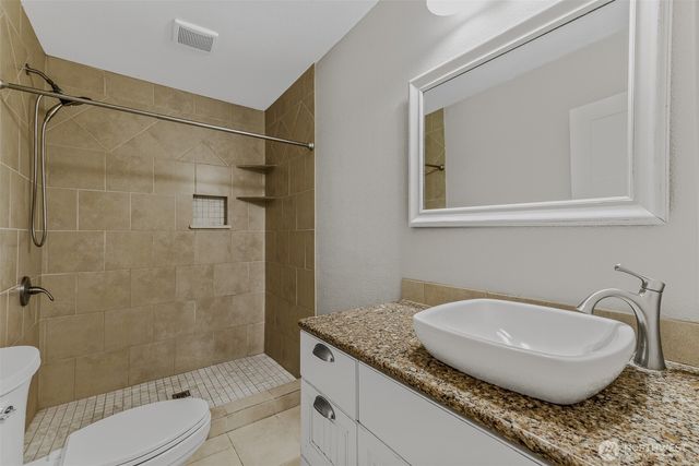 1044 Park Street, Woodland, WA 98674