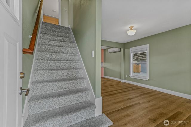 1044 Park Street, Woodland, WA 98674