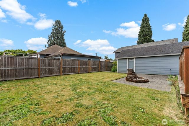 1044 Park Street, Woodland, WA 98674