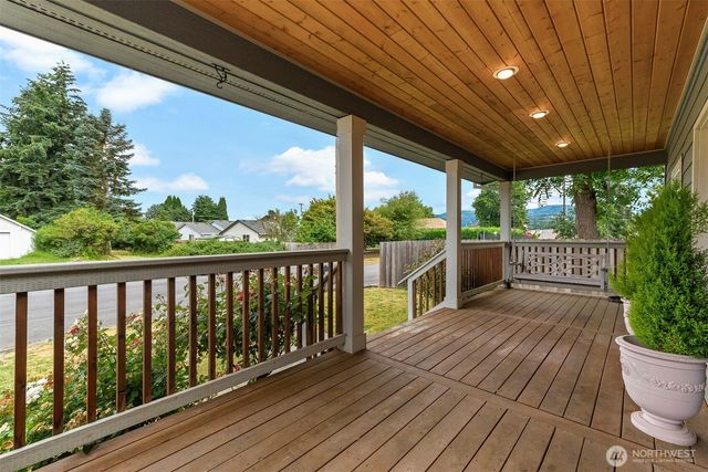 1044 Park Street, Woodland, WA 98674