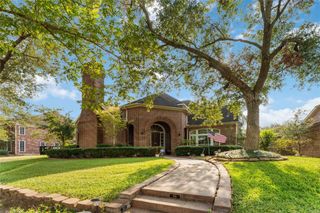 86 Heathrow Lane, Sugar Land, TX 77479