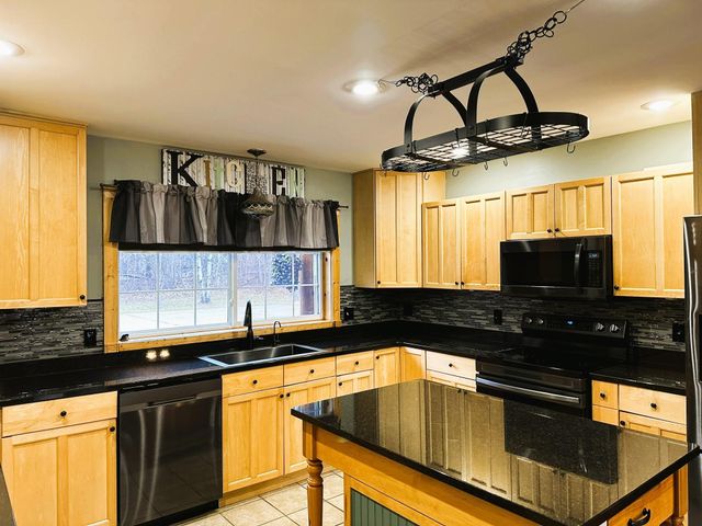 1353 State 371 NW, Backus, MN 56435