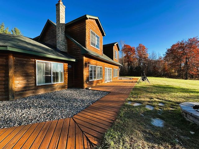 1353 State 371 NW, Backus, MN 56435