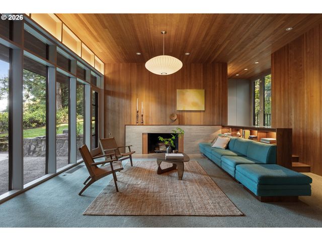 4645 Sw FAIRVIEW Blvd, Portland, OR 97221