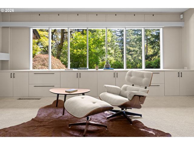 4645 Sw FAIRVIEW Blvd, Portland, OR 97221