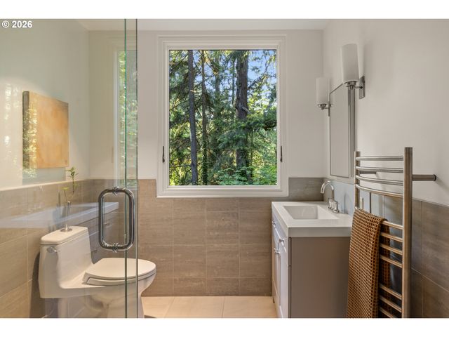 4645 Sw FAIRVIEW Blvd, Portland, OR 97221