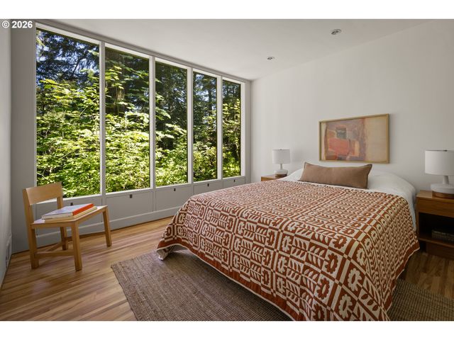 4645 Sw FAIRVIEW Blvd, Portland, OR 97221