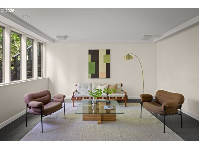 4645 Sw FAIRVIEW Blvd, Portland, OR 97221