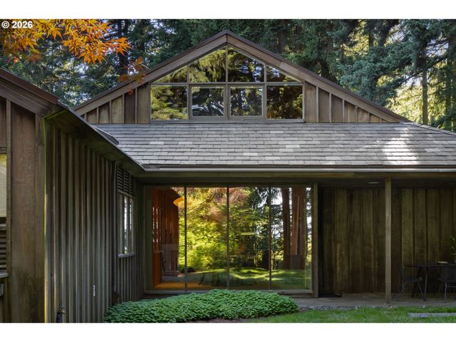 4645 Sw FAIRVIEW Blvd, Portland, OR 97221
