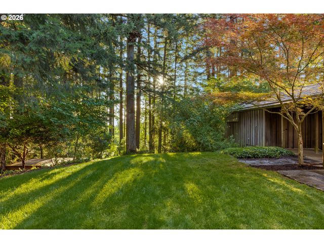 4645 Sw FAIRVIEW Blvd, Portland, OR 97221