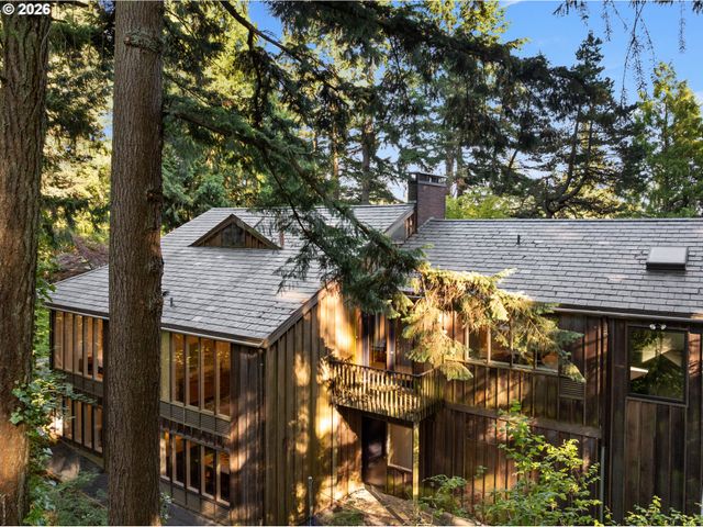 4645 Sw FAIRVIEW Blvd, Portland, OR 97221