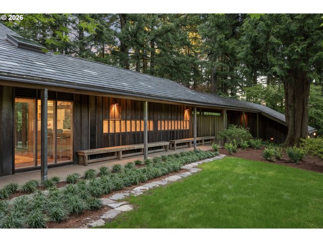 4645 Sw FAIRVIEW Blvd, Portland, OR 97221