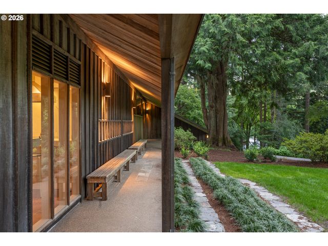 4645 Sw FAIRVIEW Blvd, Portland, OR 97221