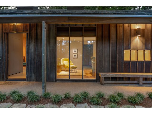 4645 Sw FAIRVIEW Blvd, Portland, OR 97221