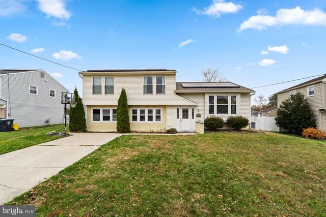208 S PELHAM RD, Voorhees, NJ 08043