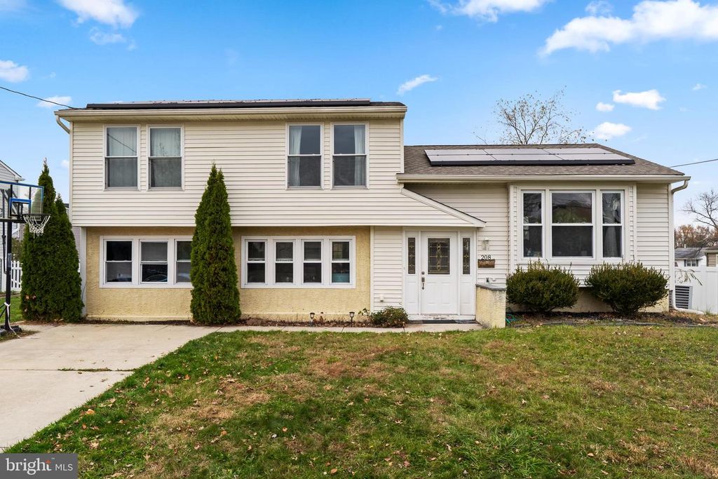 208 S PELHAM RD, Voorhees, NJ 08043