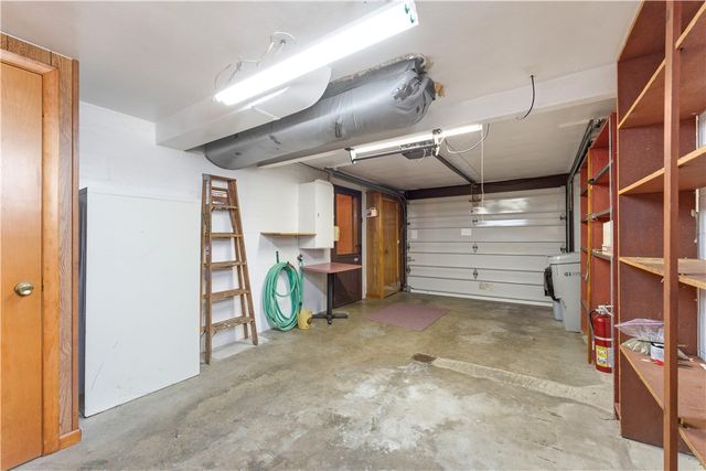 105 Adele Ave, Shaler, PA 15223