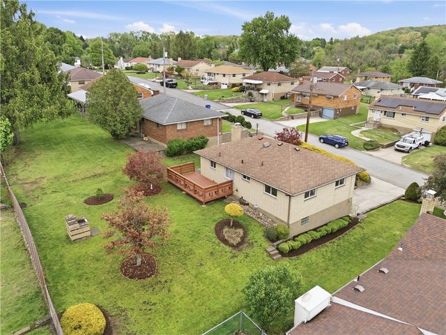 105 Adele Ave, Shaler, PA 15223