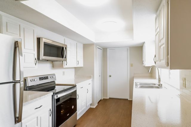 7254 Cloverglen Drive, Dallas, TX 75249