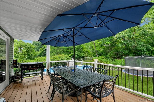 19 Saint Michaels Terrace, Carmel, NY 10512