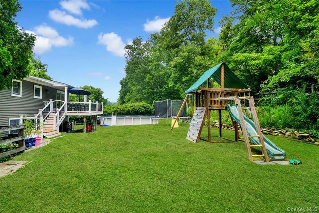 19 Saint Michaels Terrace, Carmel, NY 10512